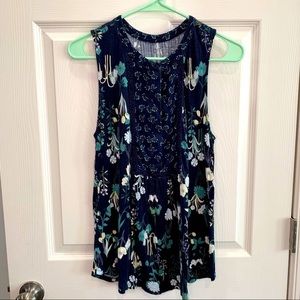 3/$25 -‎ Loft sleeveless top dark blue floral